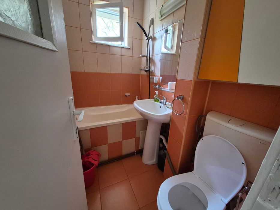 Inchiriez apartament 2 camere