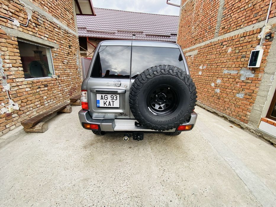 Nissan pattol y61 3.0 model USA Autoutilitara 5 locuri
