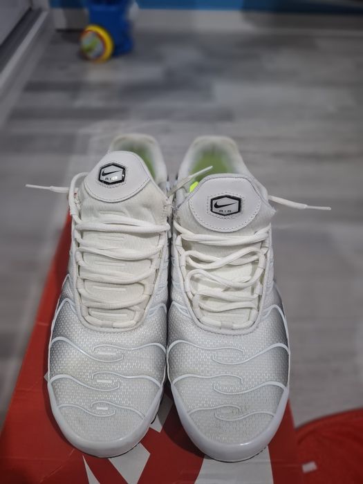 Nike TN Air Max Plus White Black Volt 

Изображенията