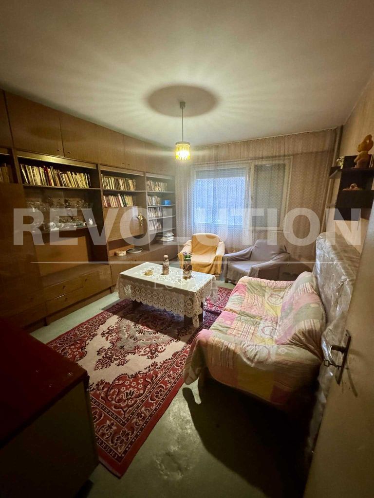 Продава се Тристаен апартамент в Пловдив, Въстанически - 102 кв.м за 1177 €/кв.м - Снимка #1