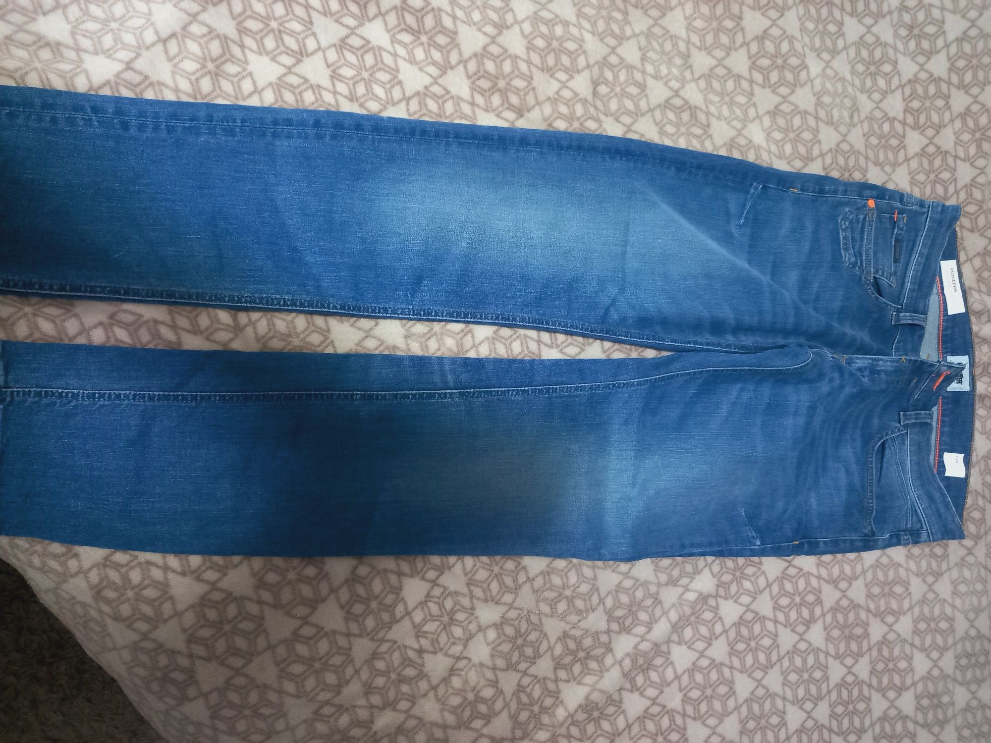 Blugi Pioneer Authentic