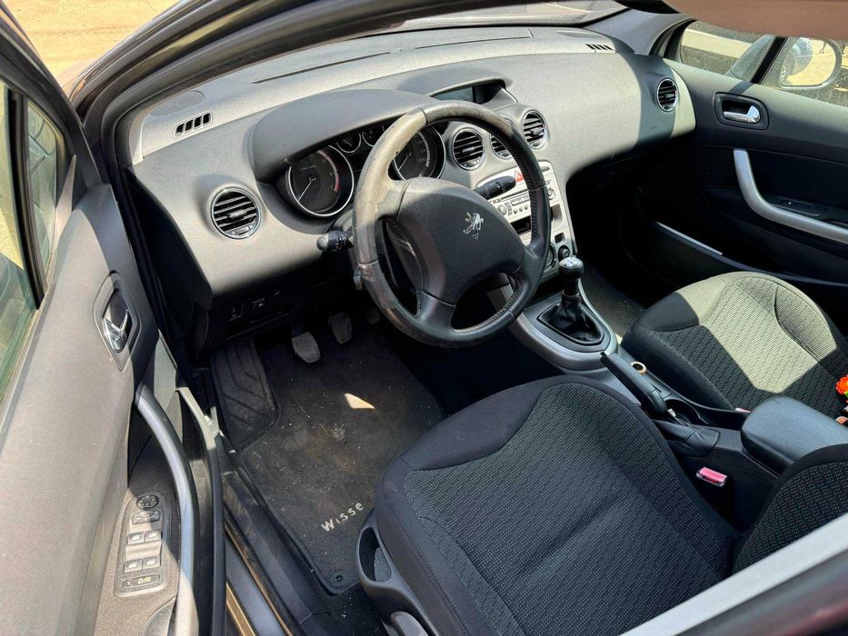 Пежо 308 комби 1.6 бензин