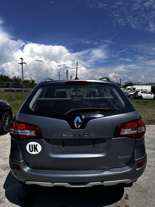 Piese Renault Koleos an 2009 motor 2.0 dci far usa haion oglinda bara