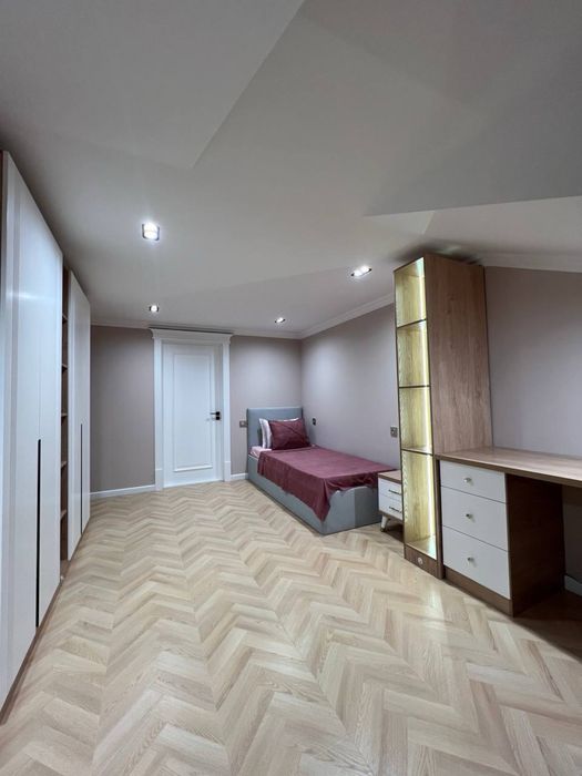 Аренда квартира 7 х комнатная квартира в Яккасарайском р-н ЖК Парисиен