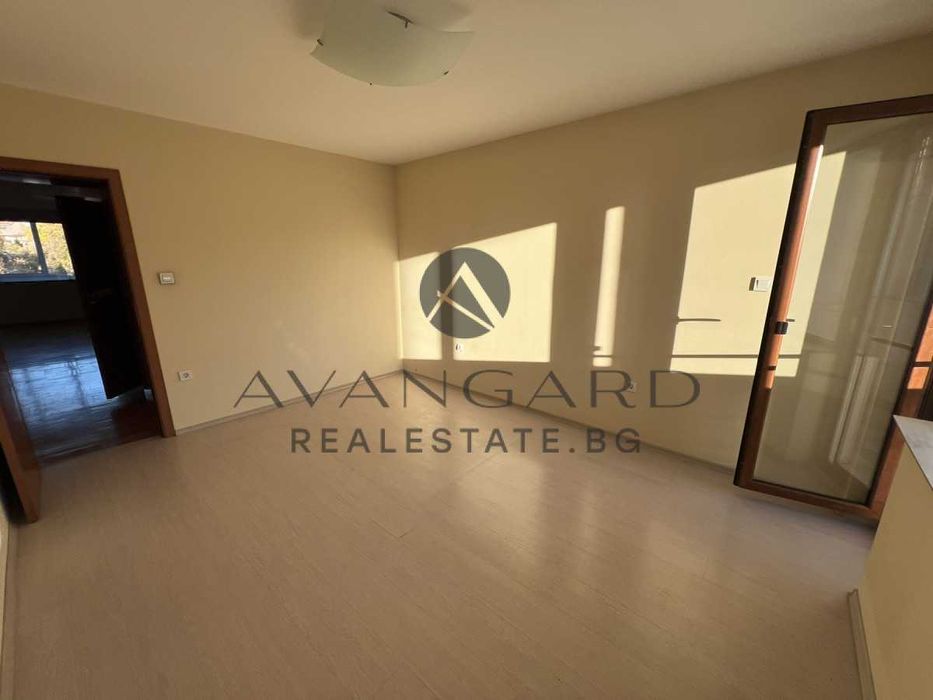 Продава се Тристаен апартамент в Пловдив, Център - 117 кв.м за 2436 €/кв.м - Снимка #3