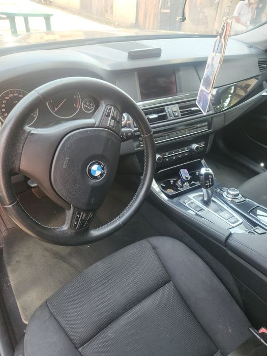 Vand bmw f10 propietar