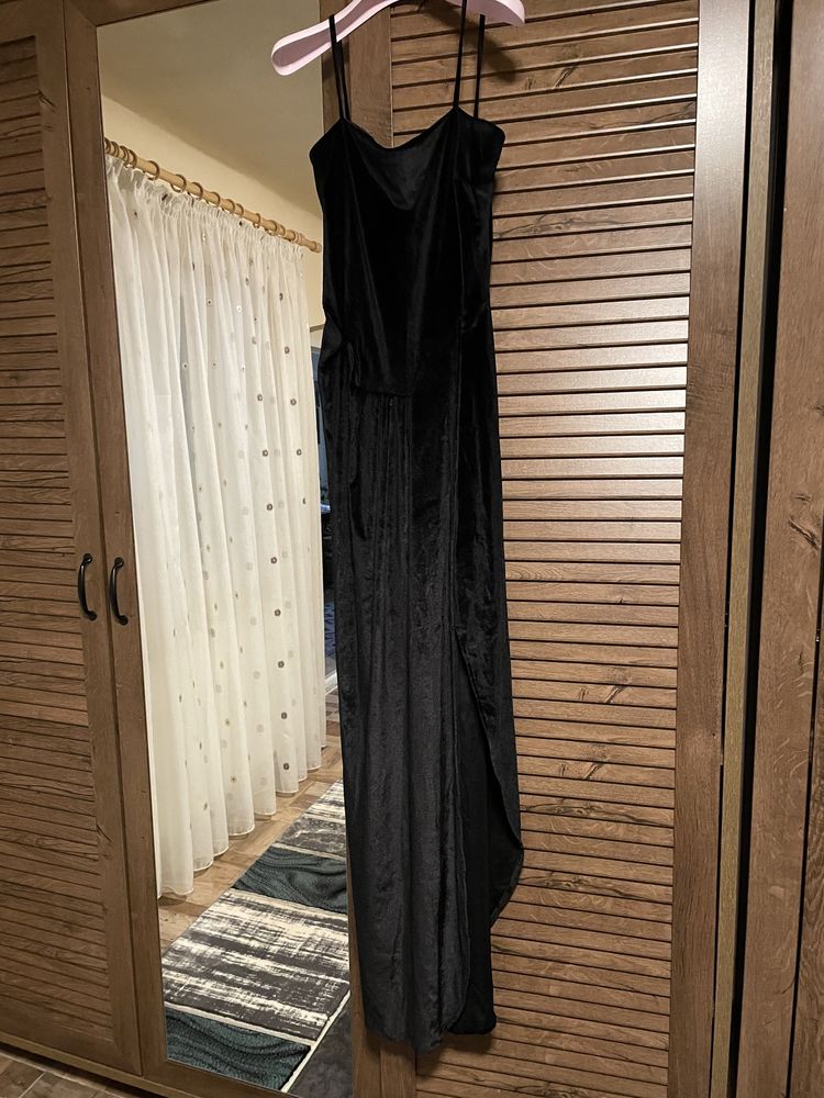 Rochie eleganta de dama/femei lunga crapata pe picior neagra asimetric