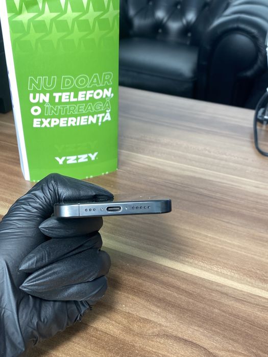 iPhone 15 Pro • 128 GB • Black Titanium