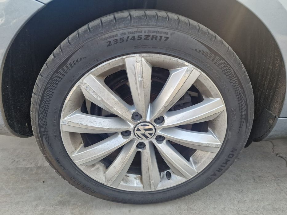 Dezmembram Volkswagen Passat B7 2011 2.0tdi CFF Automat