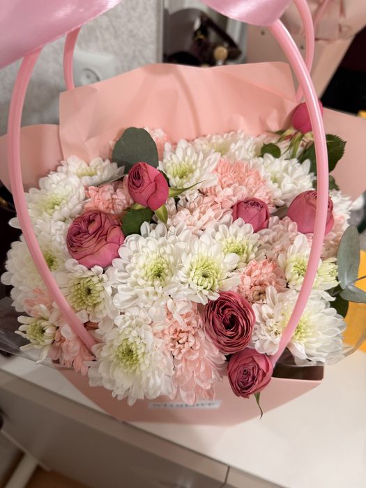 Продам красивый  букет цветов