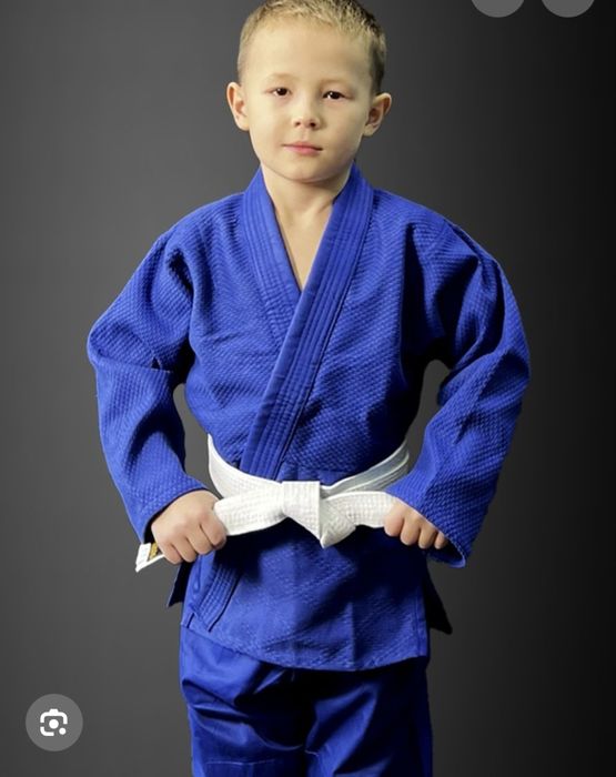 Продам       кимоно….