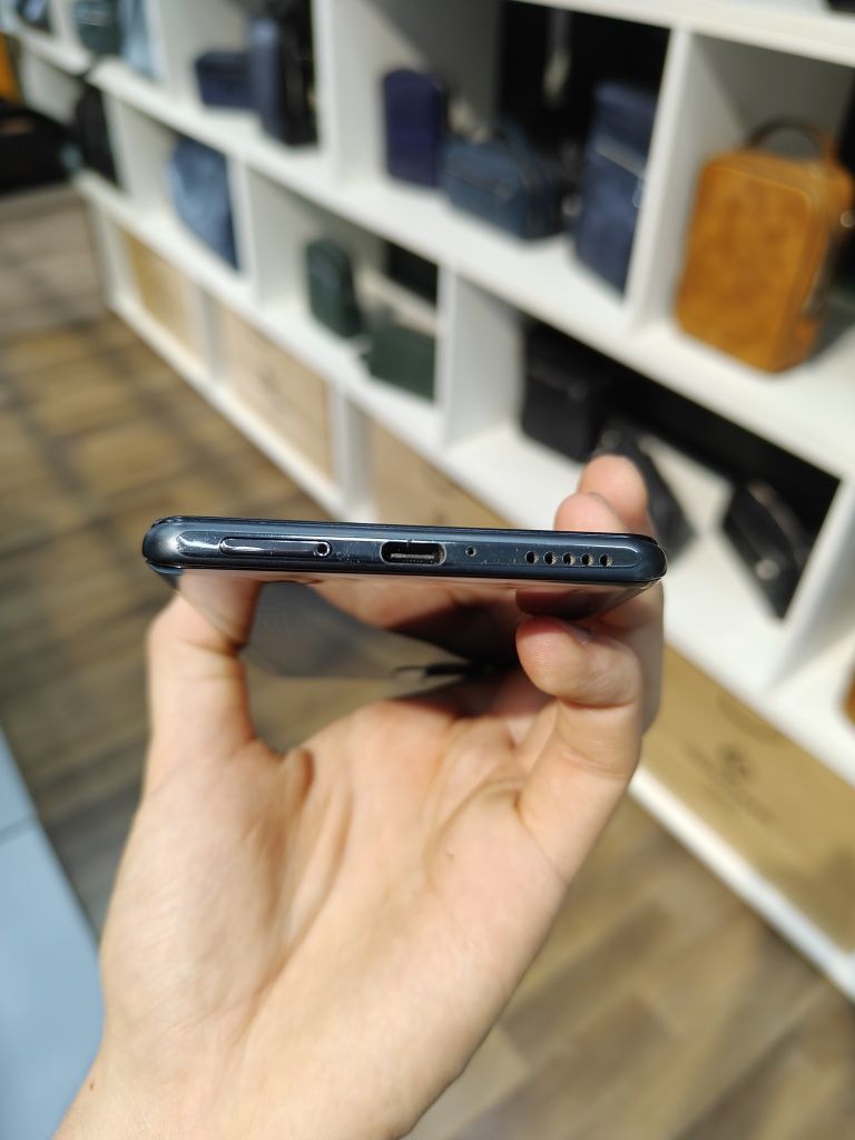Poco F3 256Gb Black Sotlad