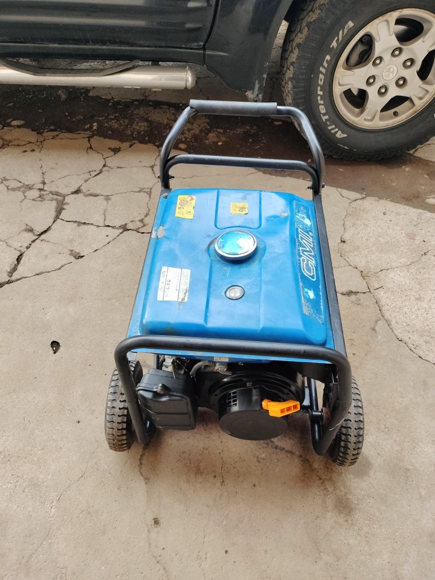 Generator 2,8 kw Germania