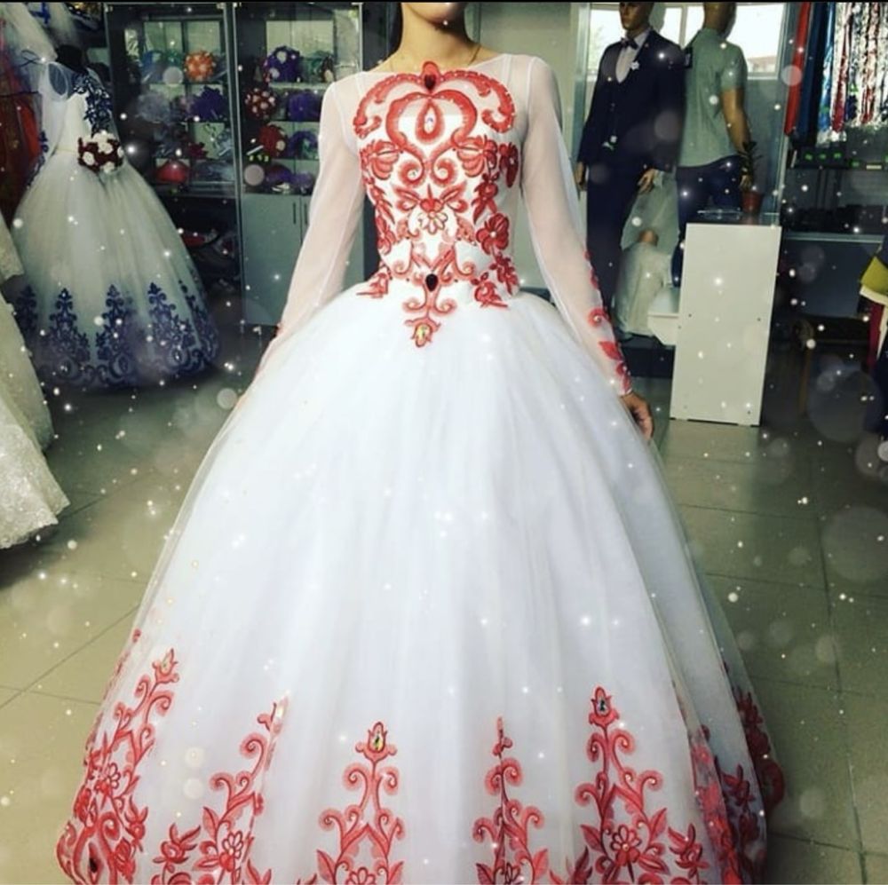 Продам новые свадебные платья
