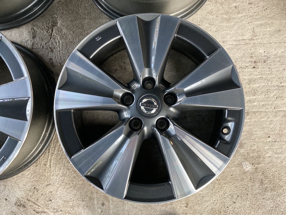 Оригинални джанти Nissan / Нисан 17" 5х114.3