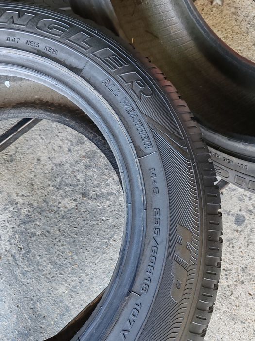 2 anvelope 235 60 18