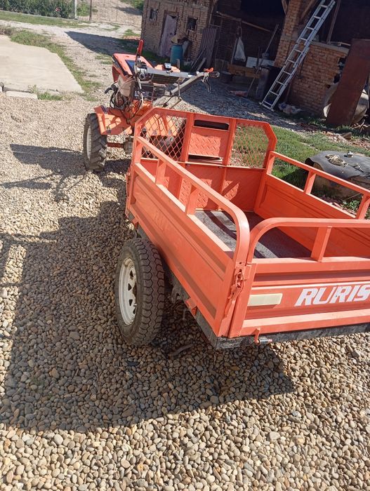 Vând Motorsapa Ruris 918K cu remorcă  18CP  460CC 3 viteze