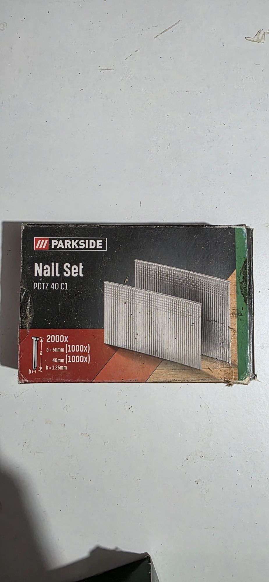 Capse si cuie metalice pentru pistol , tapiterie