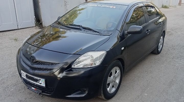 Toyota Yaris 2007 года.