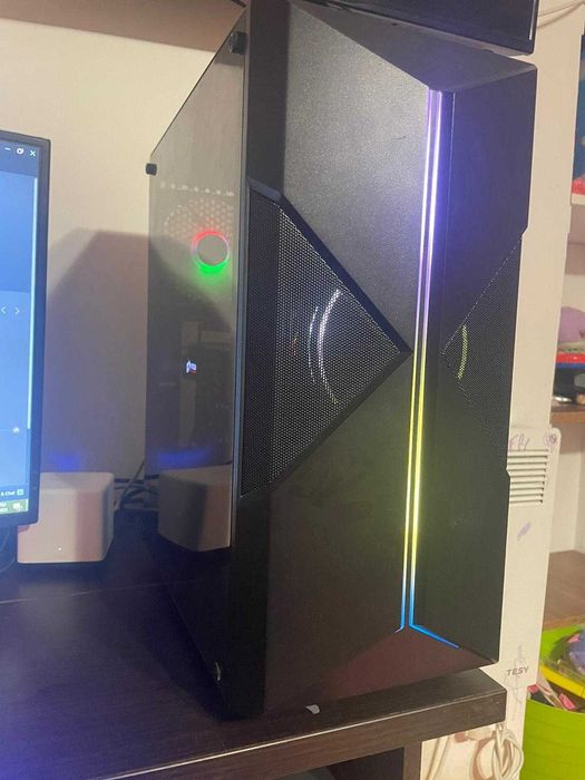 Pc Gaming Ryzen 5 pro 3350G gtx 1070 8Gb  16 gb RAM ddr4 ssdm2 500HDD