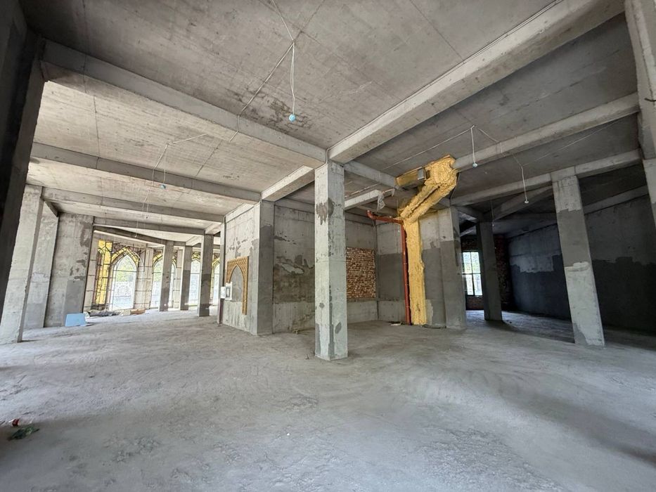 Улица Бабура Ж/К Узбегим Продается Нежилой Ремонт Коробка