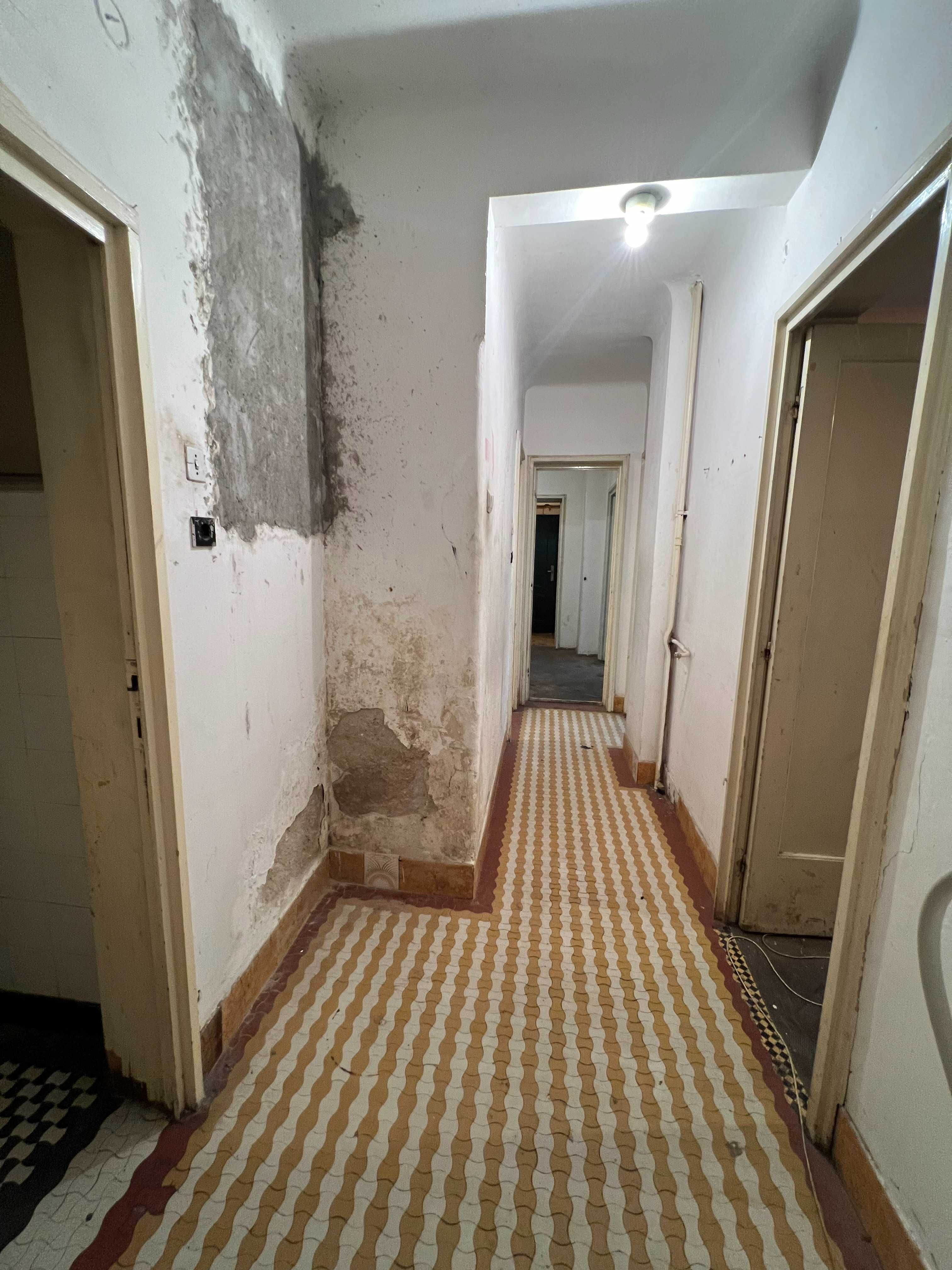 Apartament 77 mp, parter casă interbelică–ideal birou/sediu/investiție