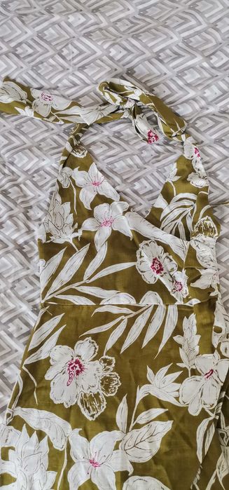 Нови рокли Zara xs