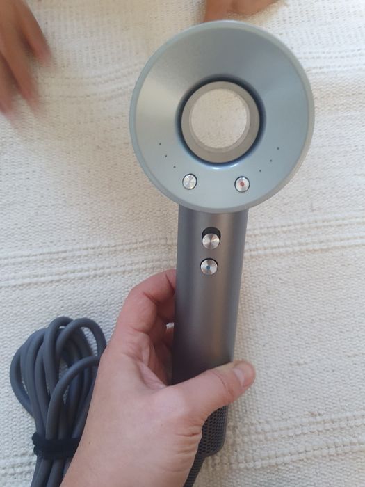 Dyson Supersonic HD11 Professional 1600 W , nou, original