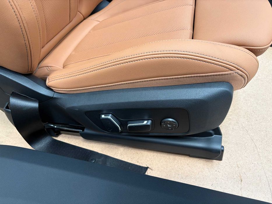 Салон БМВ Г20 Седан BMW G20