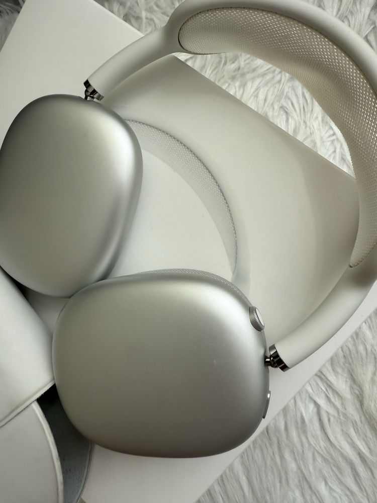 AirPods Max with Smart Case original