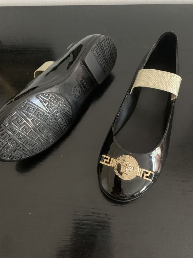 Pantofi  pantofei balerini piele Versace marime 31 nu Zara