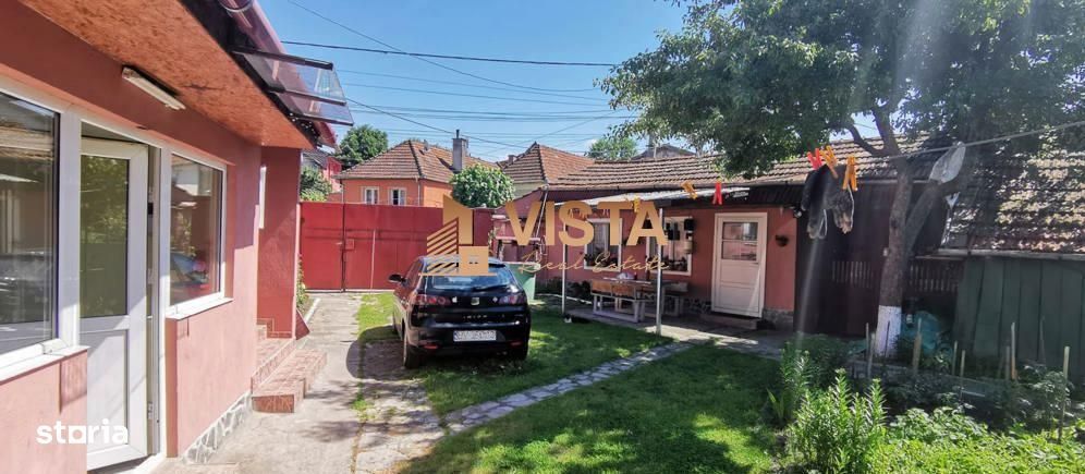 Casa, singur in curte in Bod, zona Centru