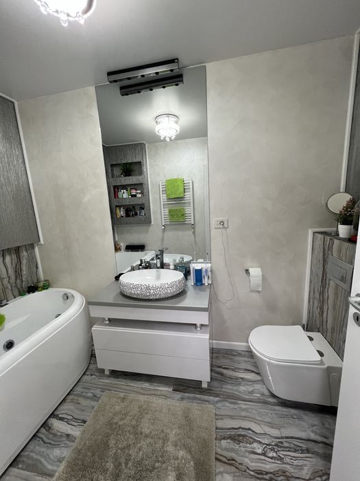 Vand/ Inchiriez Apartament 3 camere, 2 locuri de parcare, Estic Park