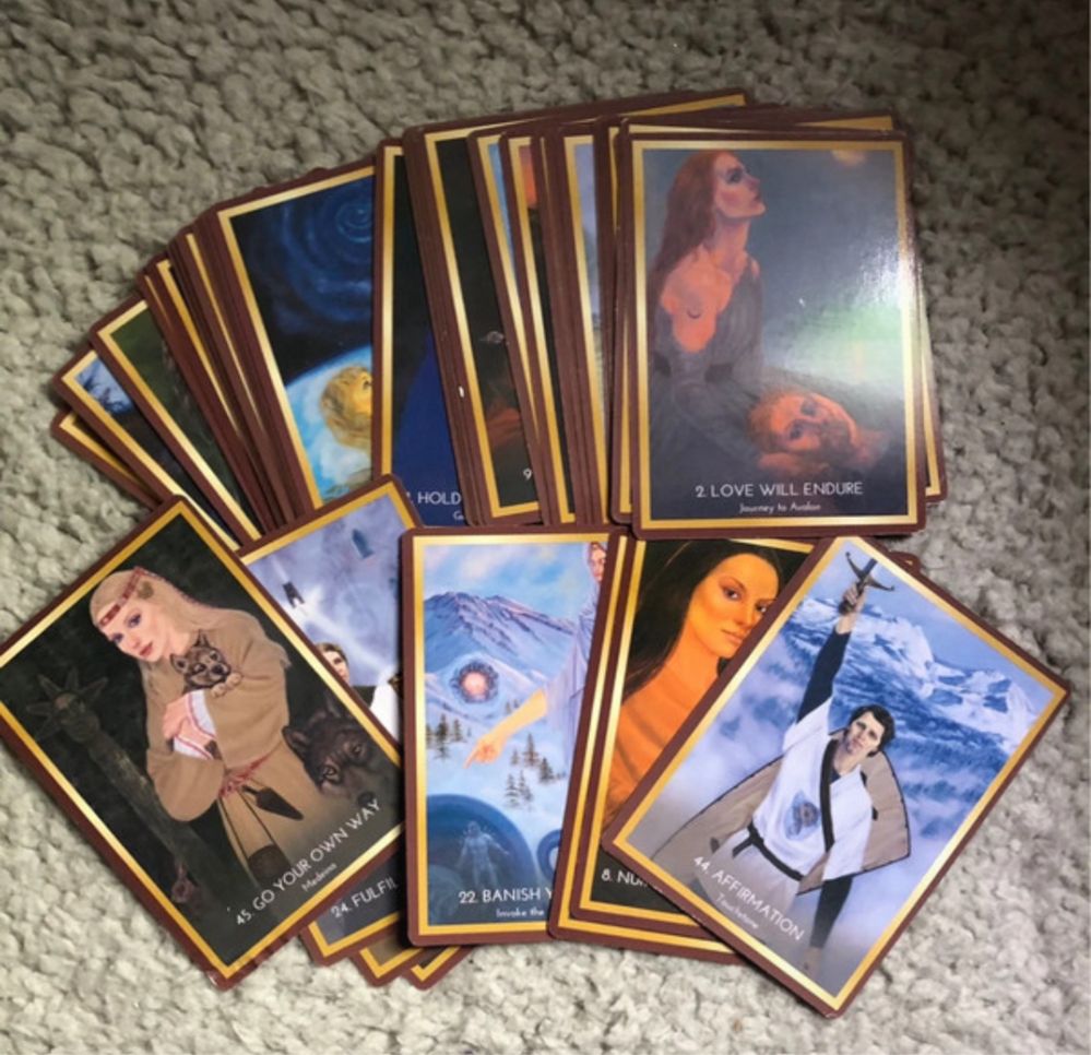 Transcendent Journeys Oracol Set carti Tarot deschis