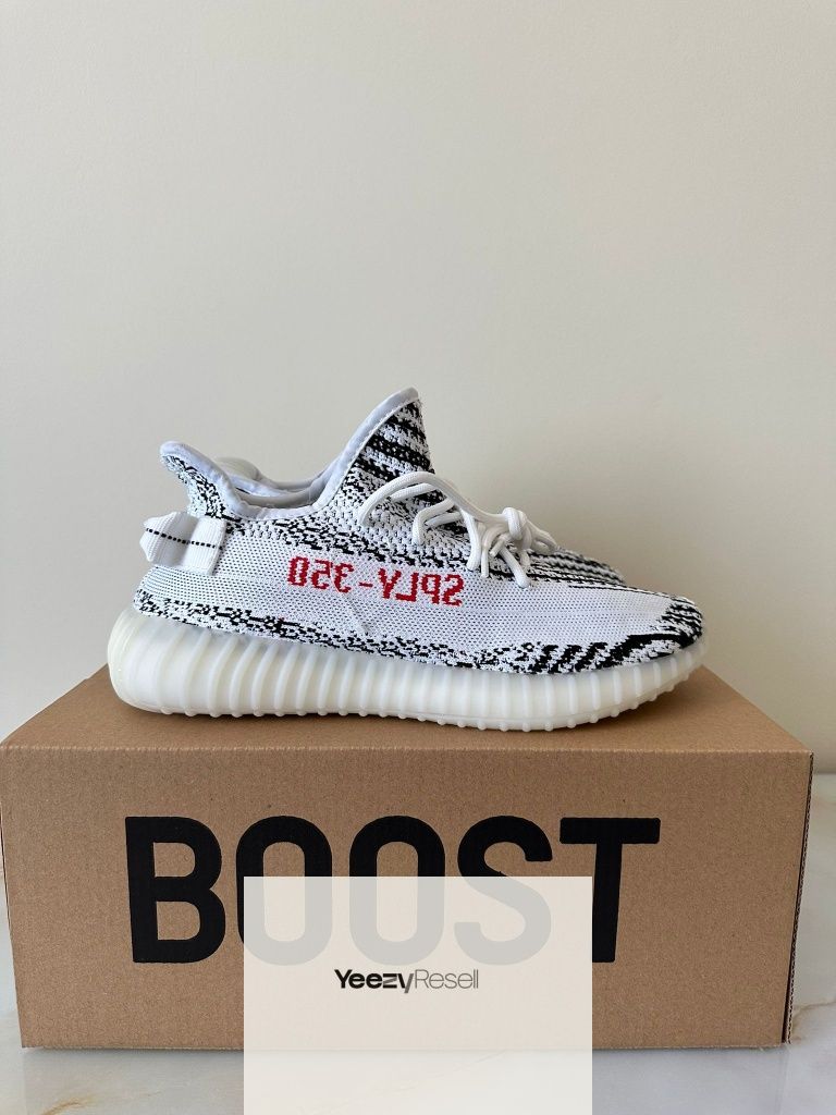 Yeezy Boost 350 V2 - Zebra