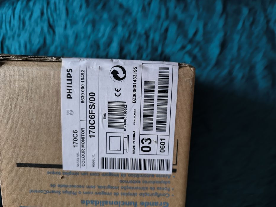 Монитор Филипс 17"