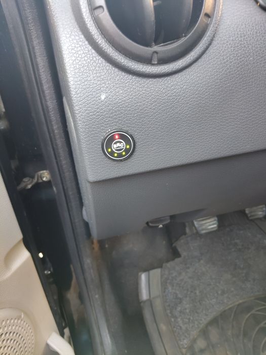 Дачия Логан 2006 бензин газ климатик