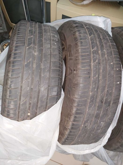 De vanzare 4 Cauciucuri vara + Jante  tabla 185/60 R15.