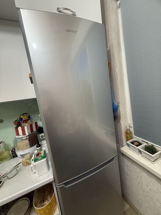 Холодилтник Sumsung