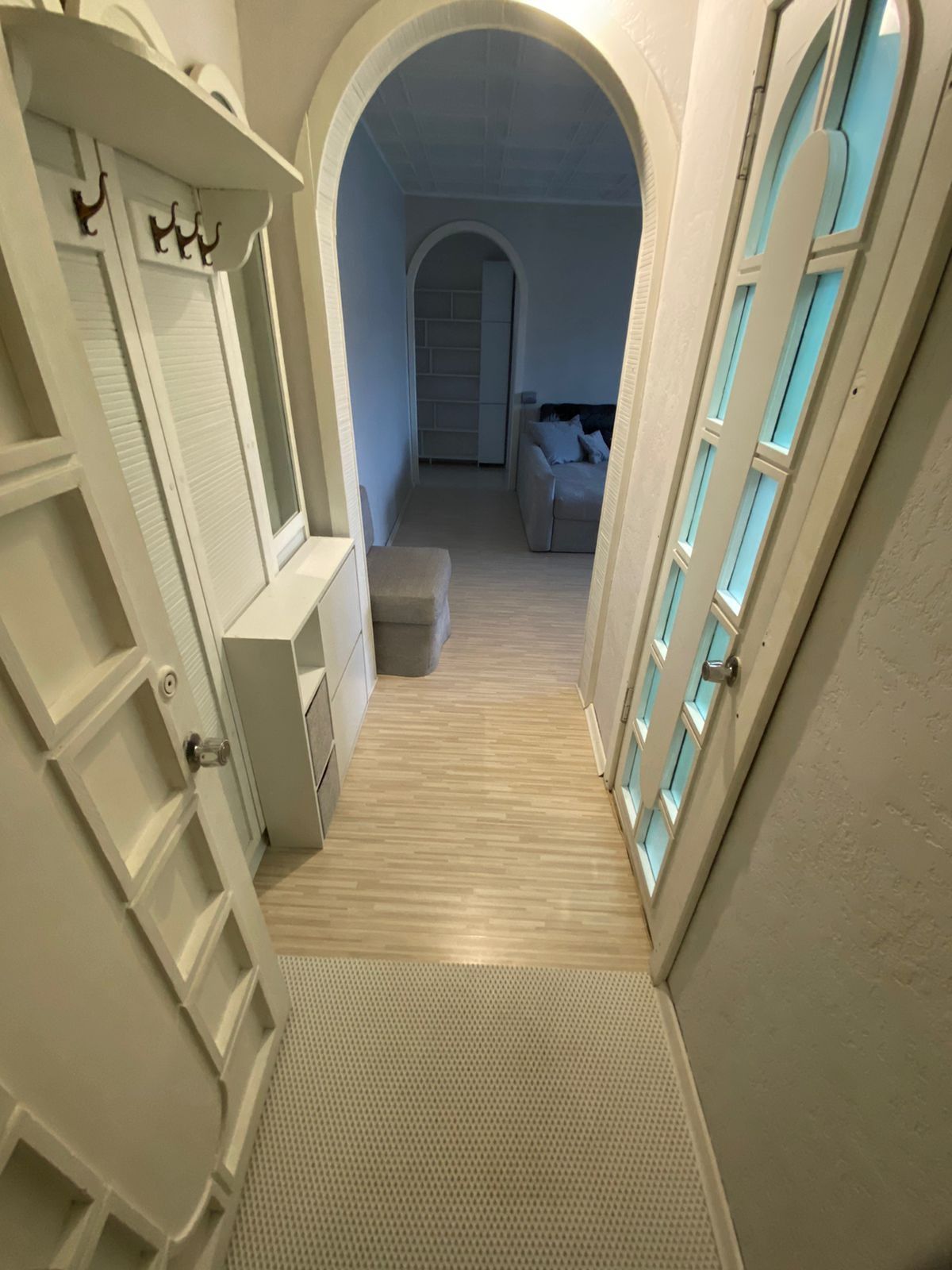 Продам 3-х комнатную квартиру 58 кв.м,  4/5 эт, центр