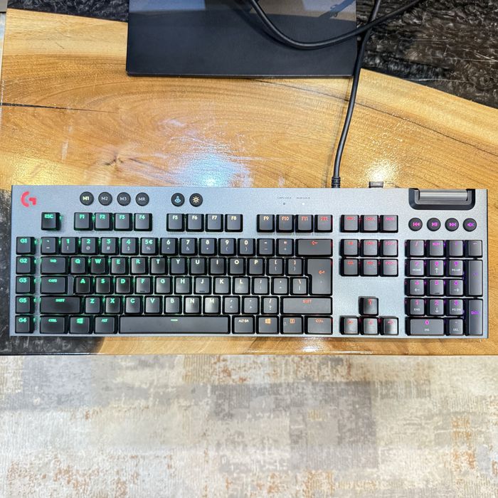 Vand tastatura gaming Logitech G815 RGB aluminiu (tactile)