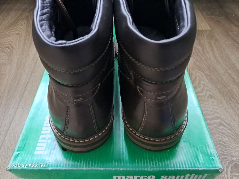 Vând ghete din piele naturala pentru bărbați, brand Marco Santini.