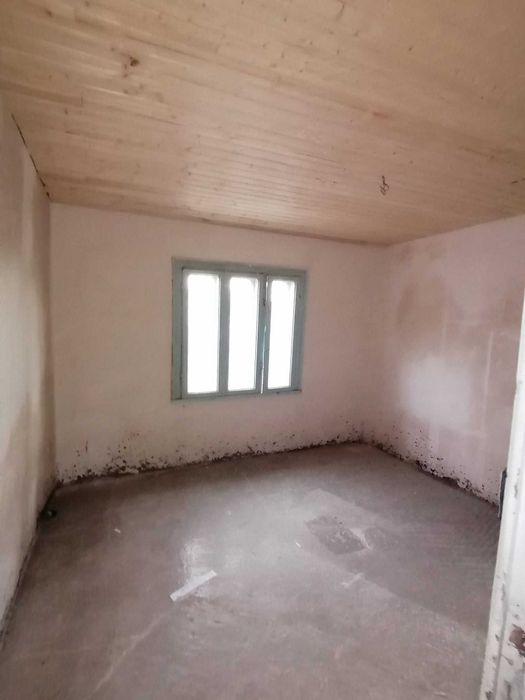 Casă cu teren generos 1800m la preț de apartament, în Cioranii de Jos