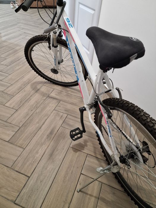 Bicicleta marimea 26 noua cu jante duble si accesorii incluse