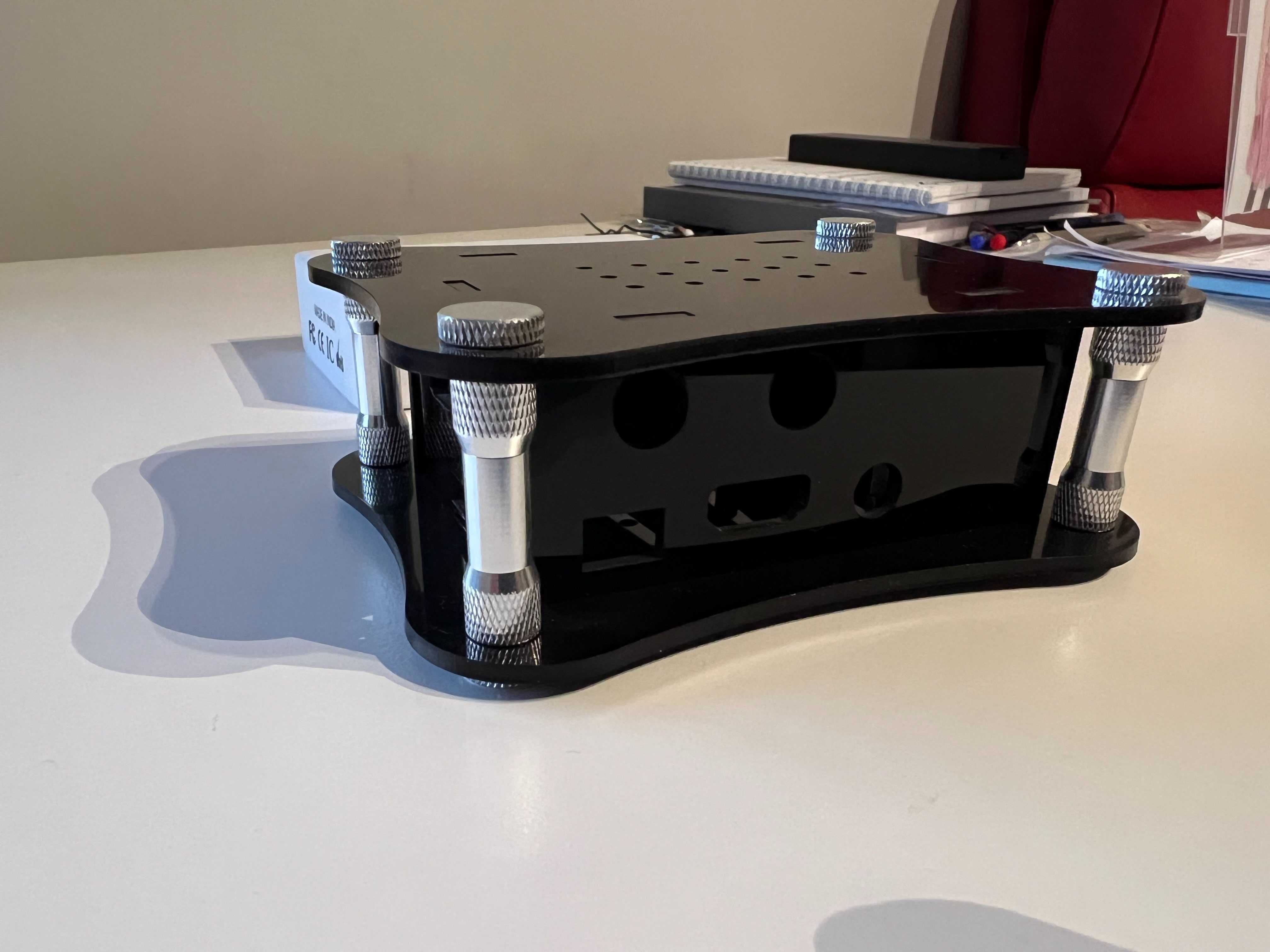 Boss v1.2 Hi-Fi DAC за Raspberry Pi и ACRYLIC CASE FOR RPI + BOSS