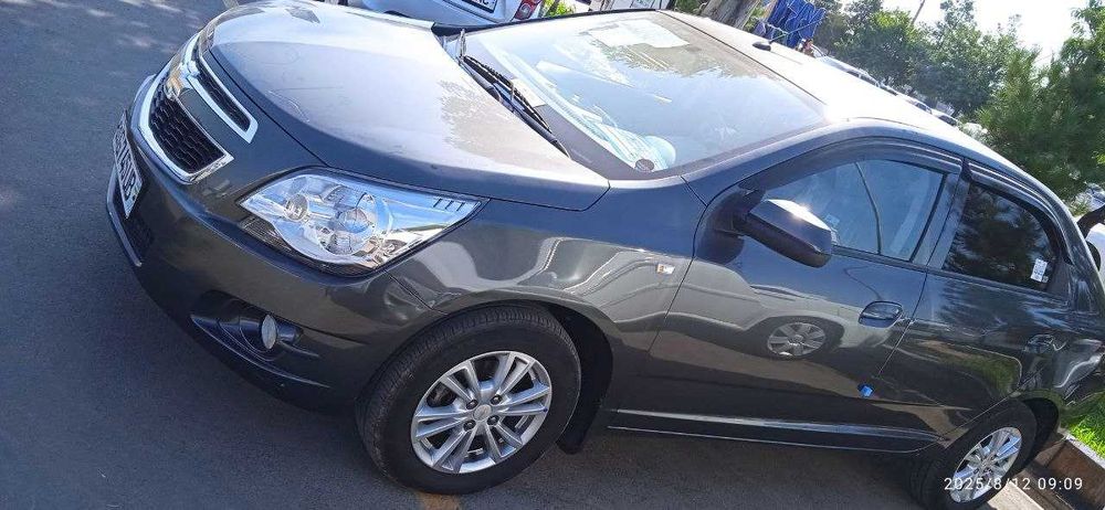 Cobalt (Mokriy asfalt) 2022-yil. Holati yaxshi. Narxi 11 000 dollar.