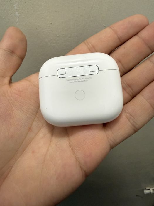 Продаю новый Airpods 3