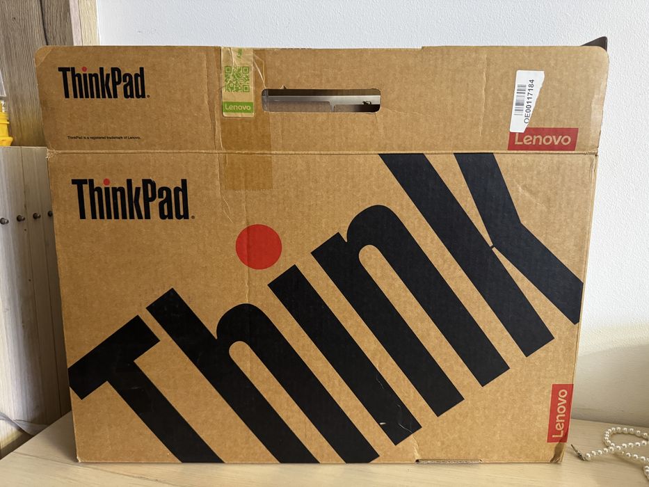 Продам абсолютно новый ноутбук Lenovo thinkpad X1 Extreme gen5
