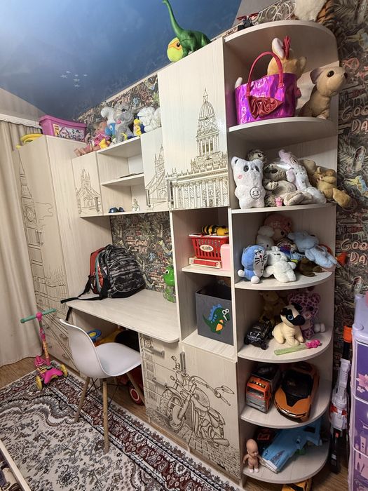 Подростковый гарнитур в идеальном состоянии