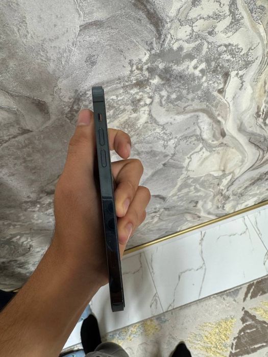 Iphone 12 pro сотилади